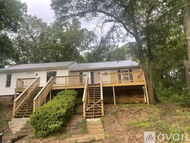 2013 Westwood Dr Unit A Apartment for rent in Jonesboro, AR