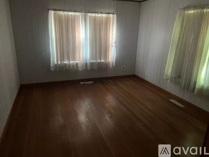 40 Hemlock St House for rent in Leicester, MA