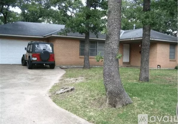 4005 Oaklawn St Apartment for rent in Bryan, TX
