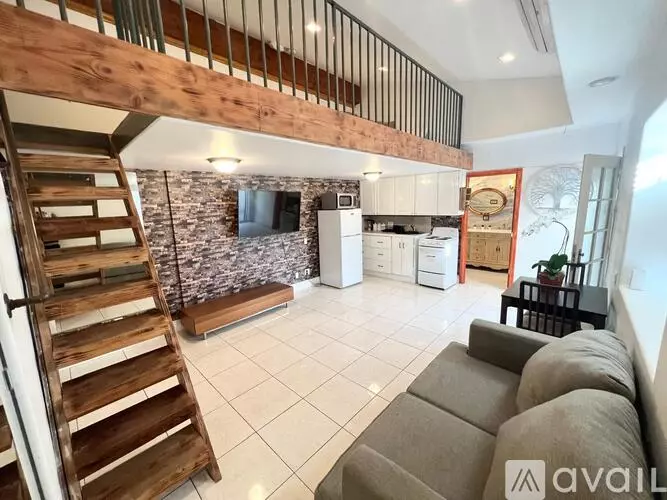 124 S Hamel Dr Unit Adu Apartment for rent in Beverly Hills, CA