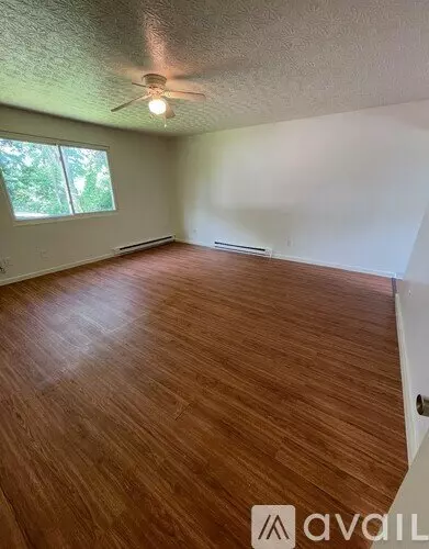 2 of 4 4760 Gray Rd Unit 3 Apartment for rent in Cincinnati, OH