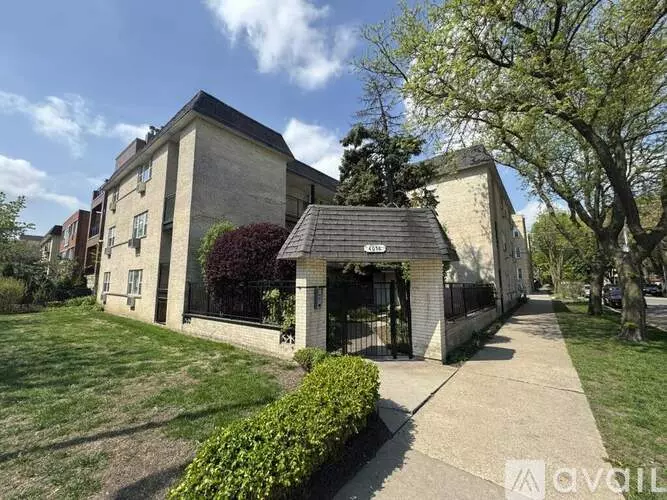 4056 N California Ave Unit 2C Apartment for rent in Chicago, IL