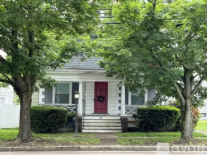 487 Andover St House for rent in Lowell, MA