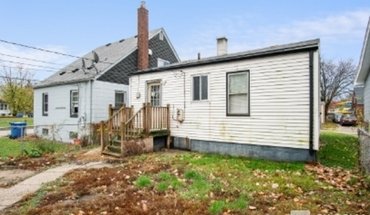 8111 Rivard Ave Apartment for rent in Warren, MI