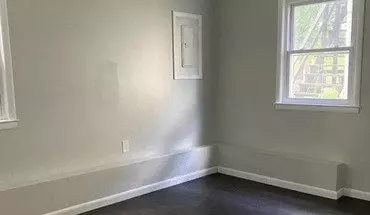 4 of 5 77 Brevator St Unit 2 Apartment for rent in Albany, NY