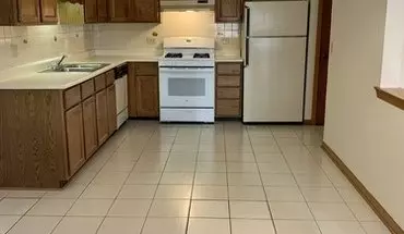 2 of 11 1433 Ashland Ave Unit 304 Apartment for rent in Des Plaines, IL