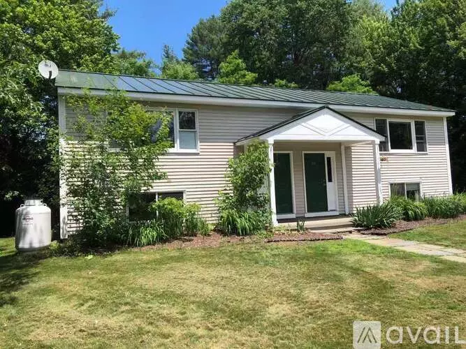86 Kriskarli Dr Unit 1 Apartment for rent in Hartford, VT