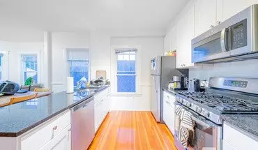 2 of 7 37 Magoun St Unit 3 Apartment for rent in Cambridge, MA