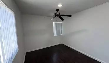 3 of 13 988 Valencia St Unit 4 Apartment for rent in Costa Mesa, CA