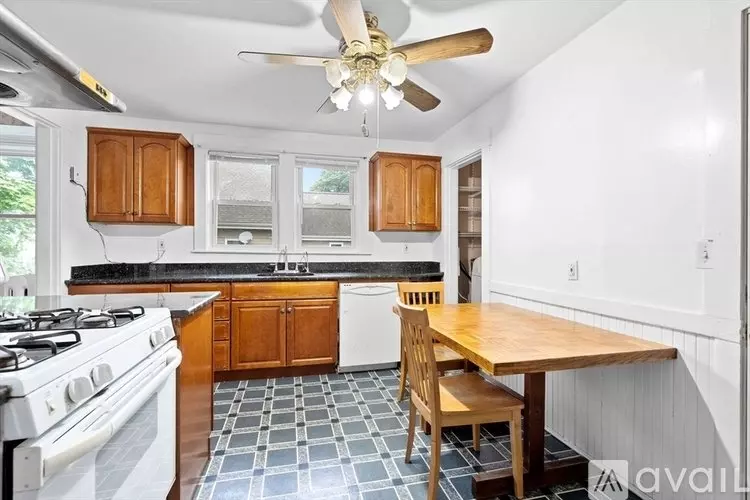 28 30 South Central Ave, Unit 30 Apartment for rent in Quincy, MA