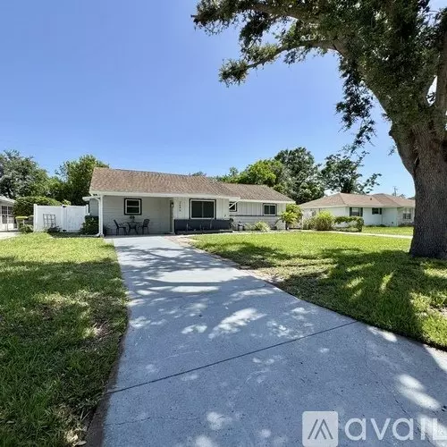 2646 Cheryle Ln House for rent in Sarasota, FL