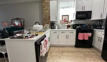 5 of 12 2243 W 23rd Pl Unit 3F Apartment for rent in Chicago, IL