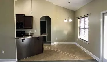 5 of 8 806 Yew Cir House for rent in Crestview, FL