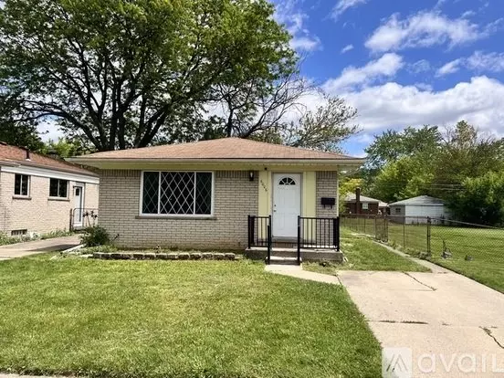 6006 Whitefield St Apartment for rent in Dearborn Heights, MI