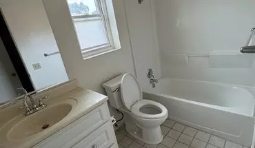 5 of 7 3316 Harding St Unit 8 Apartment for rent in Carlsbad, CA