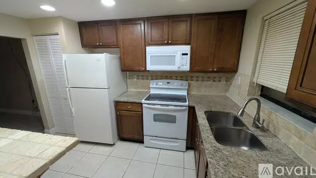 3017 Riverside Dr Unit 120 Apartment for rent in Coral Springs, FL