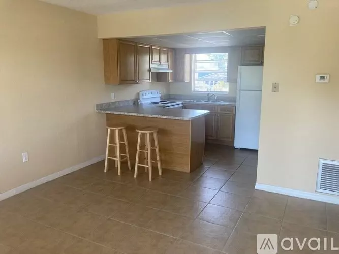 510 Grapefruit Ave Unit 7 Apartment for rent in Sebring, FL