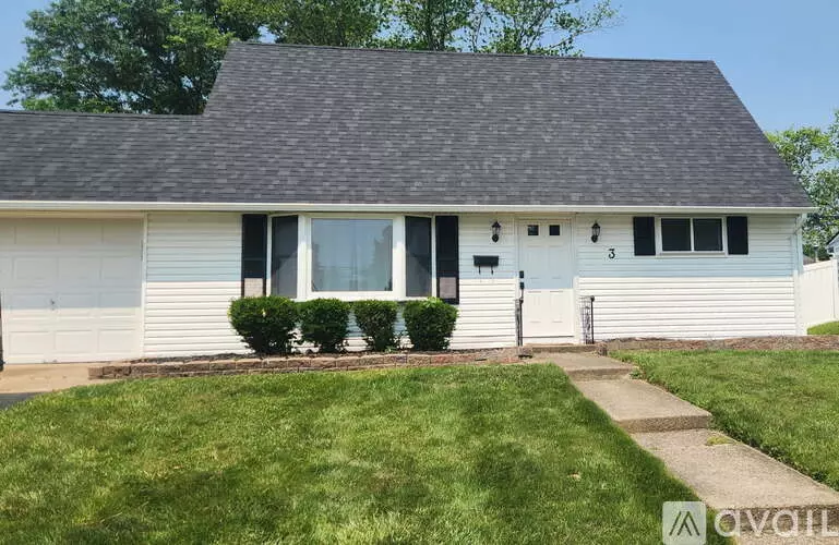 3 Vicar Ln House for rent in Levittown, PA
