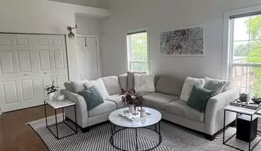 4 of 18 219 S 4th St Unit 3 Apartment for rent in St Charles, IL