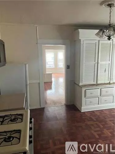 2 of 4 50 Carleton Ave Unit 2L Apartment for rent in Bridgeport, CT