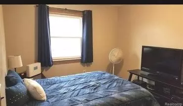 3 of 12 32175 Covington Rd House for rent in Wayne County, MI