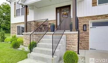 3 of 27 4014 Nature Walk Trl House for rent in Jeffersonville, IN