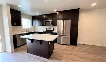 3 of 8 535 5th St Unit A Apartment for rent in Arcata, CA