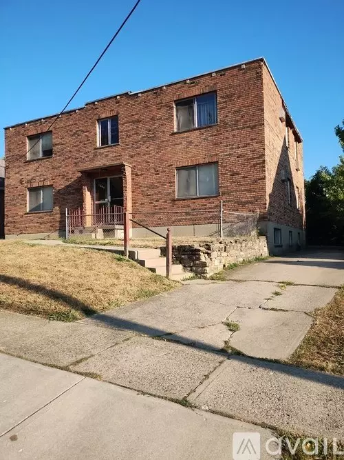 1920 Dallas Ave Unit 4 Apartment for rent in Cincinnati, OH
