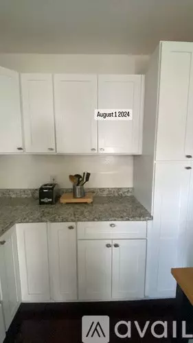 6 Robbins Ct Unit 2 Apartment for rent in Norwich, CT