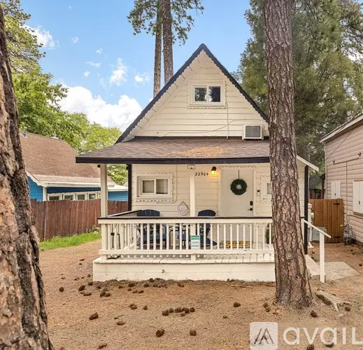 22904 Waters Dr House for rent in Crestline, CA