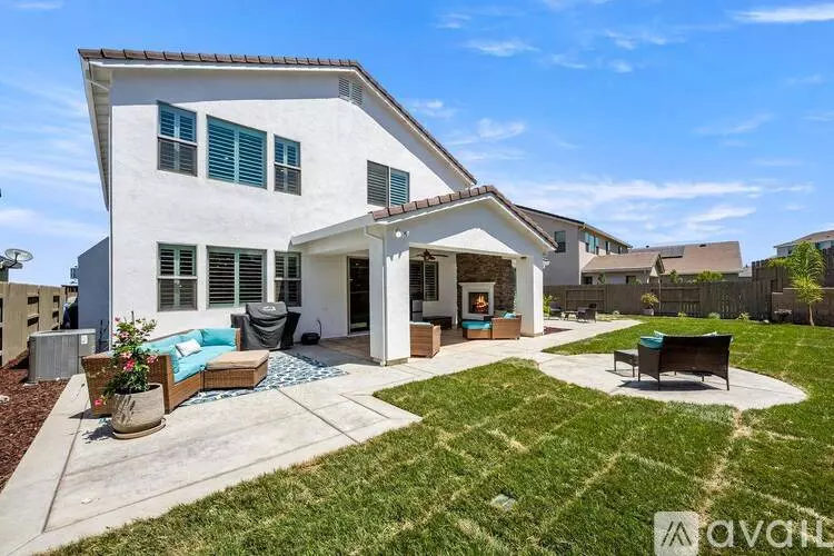 2276 Ranch View Dr Suite B House for rent in Rocklin, CA