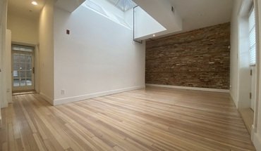 407 N Charles St Unit Unit Apartment for rent in Baltimore, MD