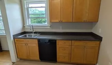 5 of 11 2825 Glenmore Ave Unit 3rd Apartment for rent in Dormont, PA