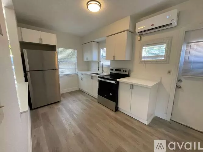 126 NE 19th Ave Unit 1 Apartment for rent in Pompano Beach, FL