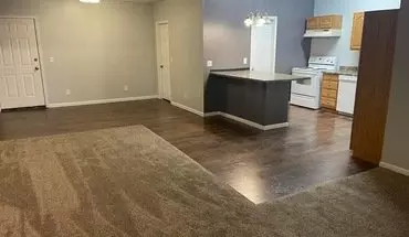 2 of 8 1609 Broadway Ave Unit 2 Apartment for rent in Mattoon, IL