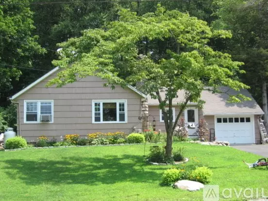 5 Conrad Rd Apartment for rent in Brookfield, CT