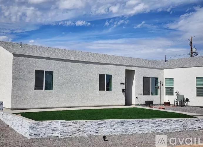 220 4th Ave Unit 1 E Apartment for rent in Buckeye, AZ