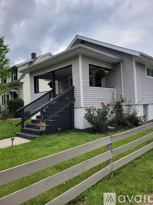 330 W Ashton Ave House for rent in Lima, OH