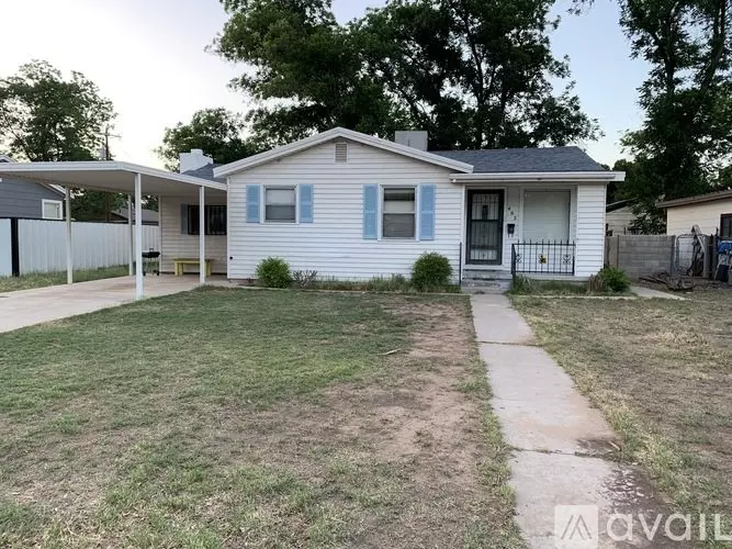 Glendale St House for rent in Carlsbad, NM