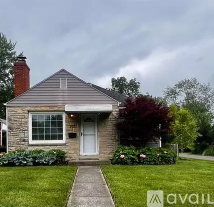 203 E Jeffrey Pl Apartment for rent in Columbus, OH