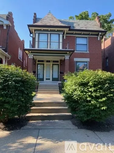 6019 Mc Pherson Ave Unit 1st Apartment for rent in St Louis, MO