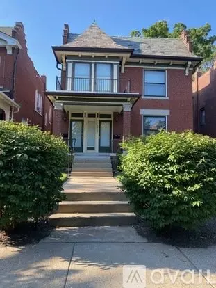 6019 Mc Pherson Ave Unit 1st Apartment for rent in St Louis, MO