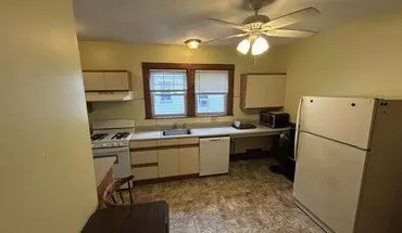 3 of 17 59 Quincy St Unit 1 Apartment for rent in Medford, MA