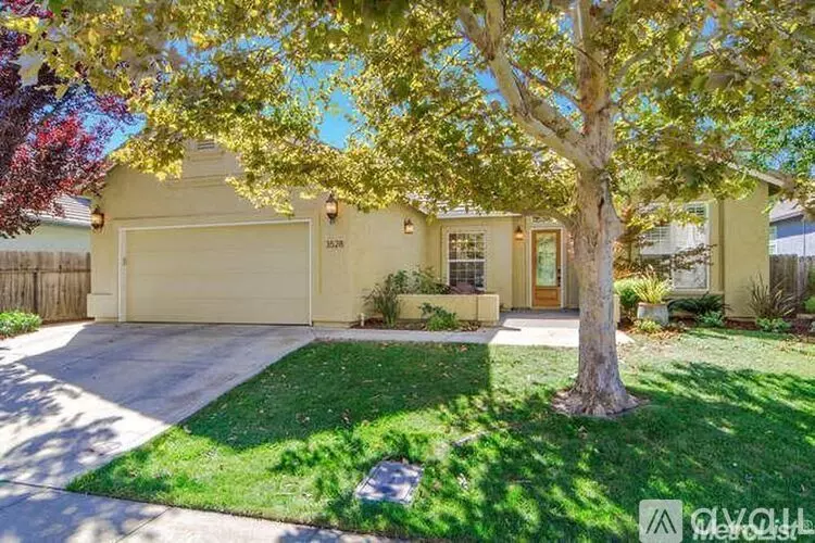 3528 Mono Pl House for rent in Davis, CA