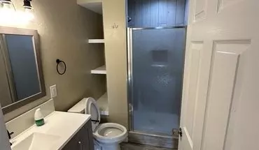 4 of 19 1017 N 14th St House for rent in Enid, OK