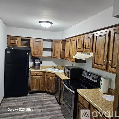 1224 E Decorah Rd Unit 6 Apartment for rent in West Bend, WI