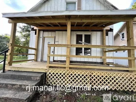 1033 S Gibson St Apartment for rent in Princeton, IN