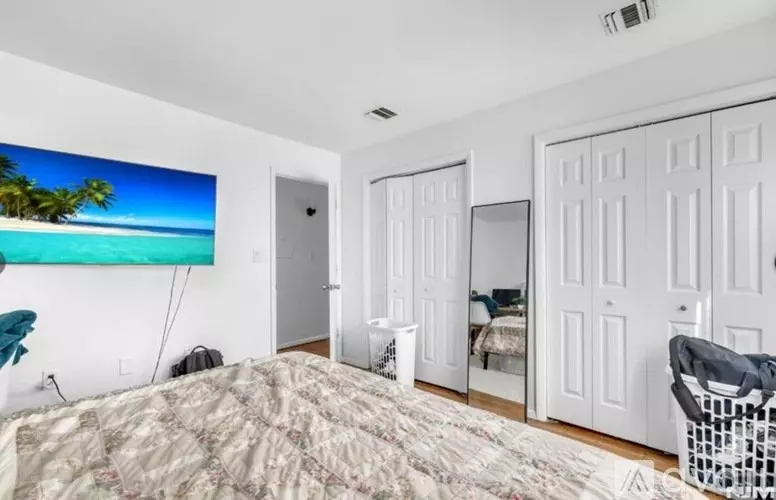 349 Gorge Rd Unit 5 Apartment for rent in Cliffside Park, NJ