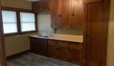 5 of 8 2115 Elm St Unit 1 Apartment for rent in Youngstown, OH