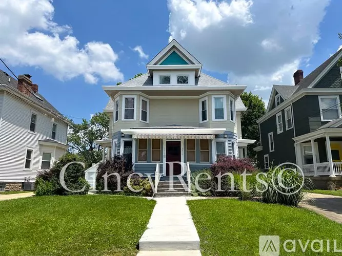 2214 Adams Ave Unit 1 Apartment for rent in Cincinnati, OH